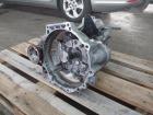 VW Touran 1T3 BJ. 2013 Schaltgetriebe 6 Gang MAW