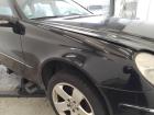 Mercedes E-Klasse 211 original Kotflügel vorn rechts schwarz uni 040 BJ2004 Mercedes E-Klasse 211 original Kotflügel vorn rechts schwarz uni 040 BJ2004