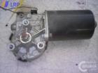 Audi A6 4B Bj.1997 Wischermotor vorn 4B1955023A Bosch 0390241140