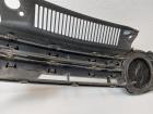 VW Golf VI 6 1K Kühlergrill Grill Frontgrill mit Logo