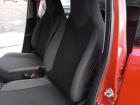 Toyota Aygo 2 original Fahrersitz vorn links Stoff schwarz/grau Bj 2018