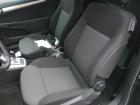 Opel Astra H GTC orig Sitz vorn links klappbar 3-Türig Stoff Fahrersitz Bj 2008