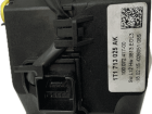 VW Touran 1T BJ 2015 Schaltkulisse DSG OEM-Nummer 1T1 713 025 AK