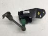 Audi A8 4E Niveausensor hinten links ab 11 / 02 4E0616571C