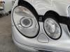 Mercedes E Klasse 211 orig Scheinwerfer rechts Xenon Kurvenlicht vergilbt BJ2004