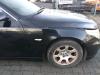 BMW 5er E60 E61 original Kotflügel vorn rechts 475 Saphirschwarz Bj.2004