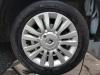 Renault Clio III orig Satz Alufelgen 8200846137 6Jx15 H2 ET43 LK4x100x60,1 Bj 09