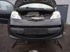 Peugeot 107 original Stoßstange Stossfänger vorn / Front EXZ Calderaschwarz Bj 08