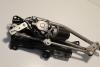Original Mazda DY Wischergestänge Bj 2003-2007 OEM DD1067340